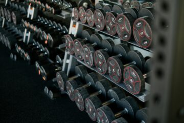 black and red dumbbells